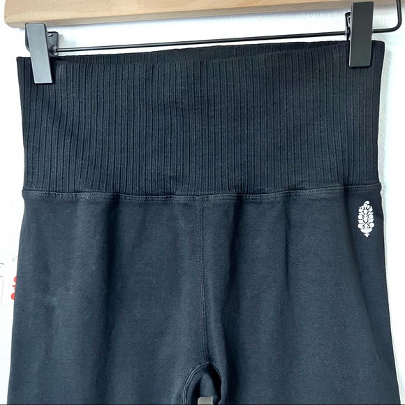 NWT Free People Movement Good Karma Leggings - Picture 8 of 9